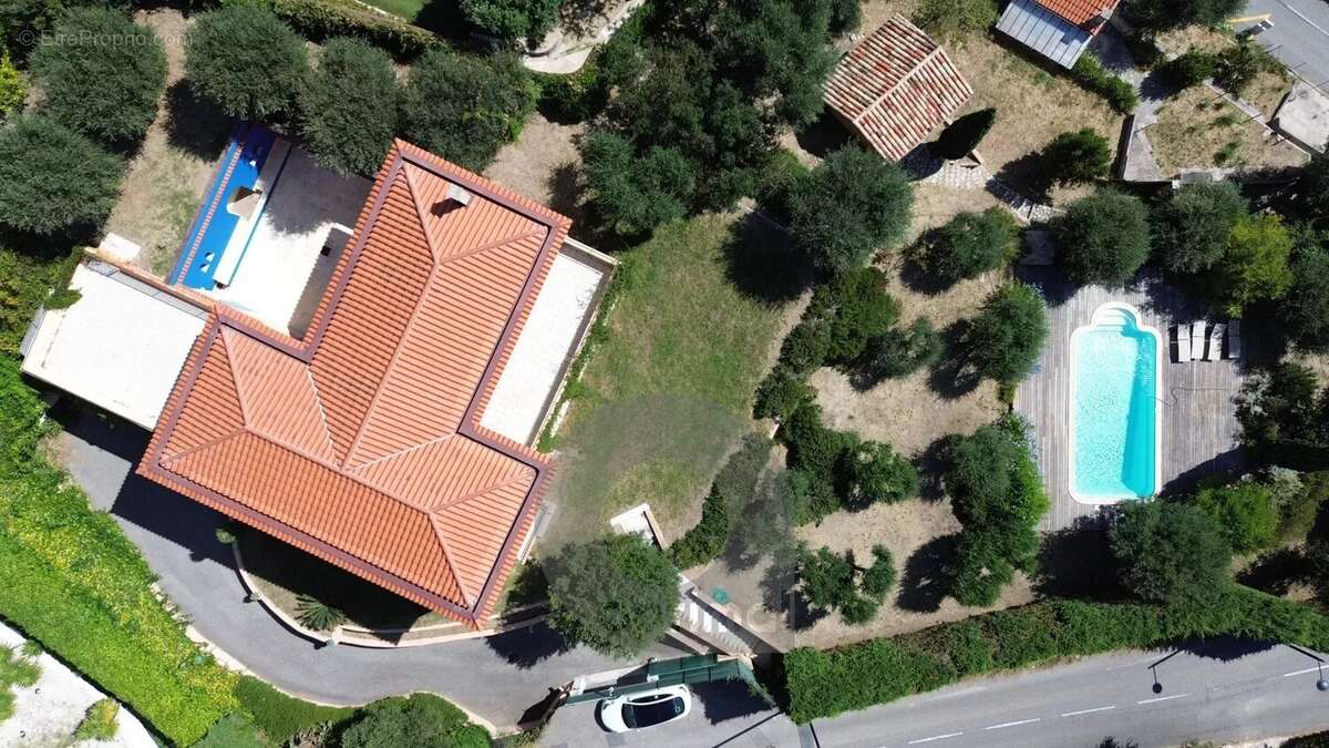 Maison à ROQUEBRUNE-CAP-MARTIN