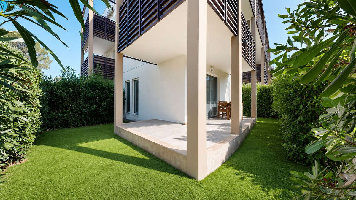 Appartement à FREJUS