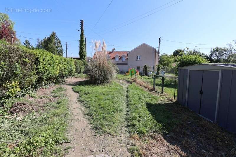 Maison à vendre 6 pièces  avec jardin 3 chambres + bureau TAUXIERES MUTRY (51) - photo 2