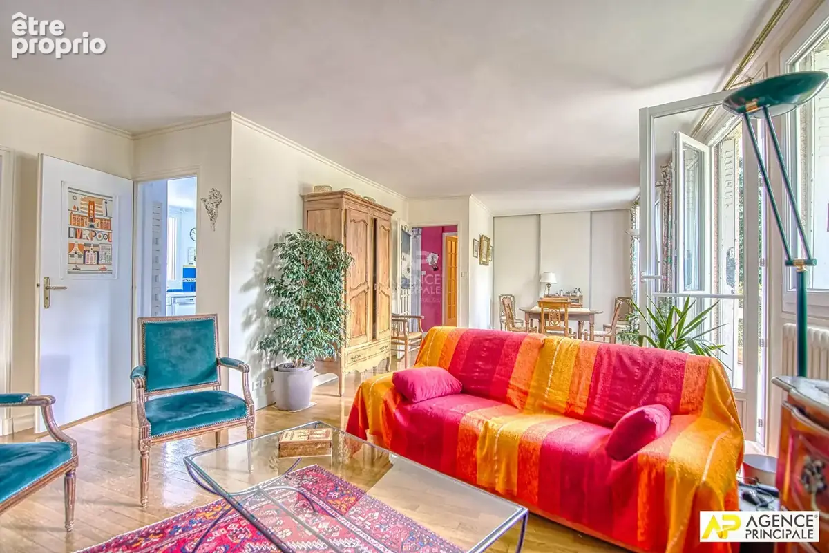 Versailles Rive Droite square Jean Houdon - Appartement 6 pièces 126.67 m² carrez avec balcons, caves et box - photo 7