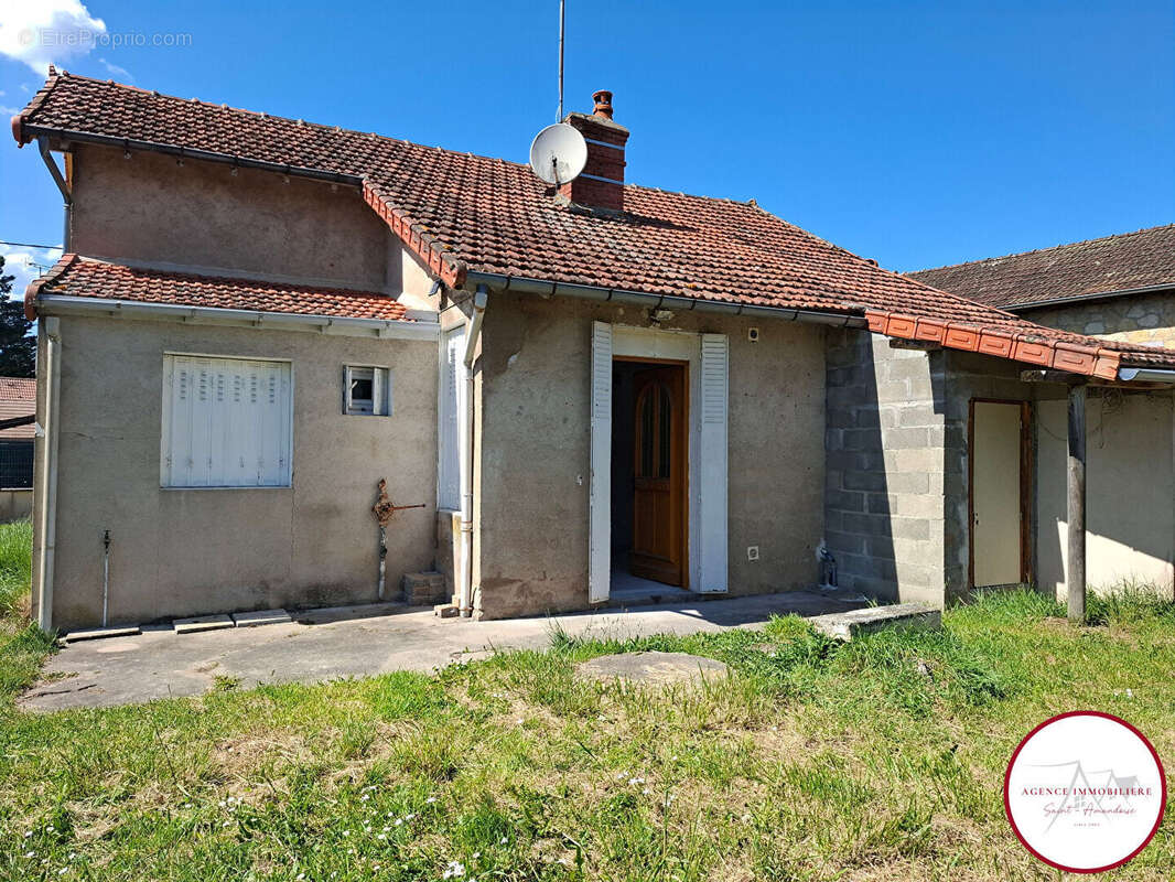 Maison à SAINT-AMAND-MONTROND