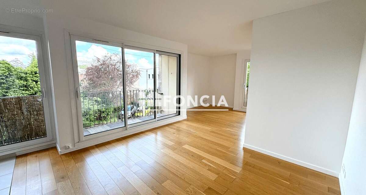 Appartement à L'HAY-LES-ROSES
