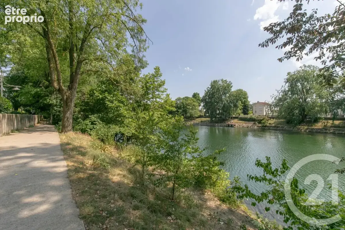 Maison 134 m² à Champigny-Sur-Marne  - photo 2