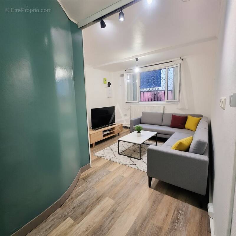 Appartement à PARIS-18E