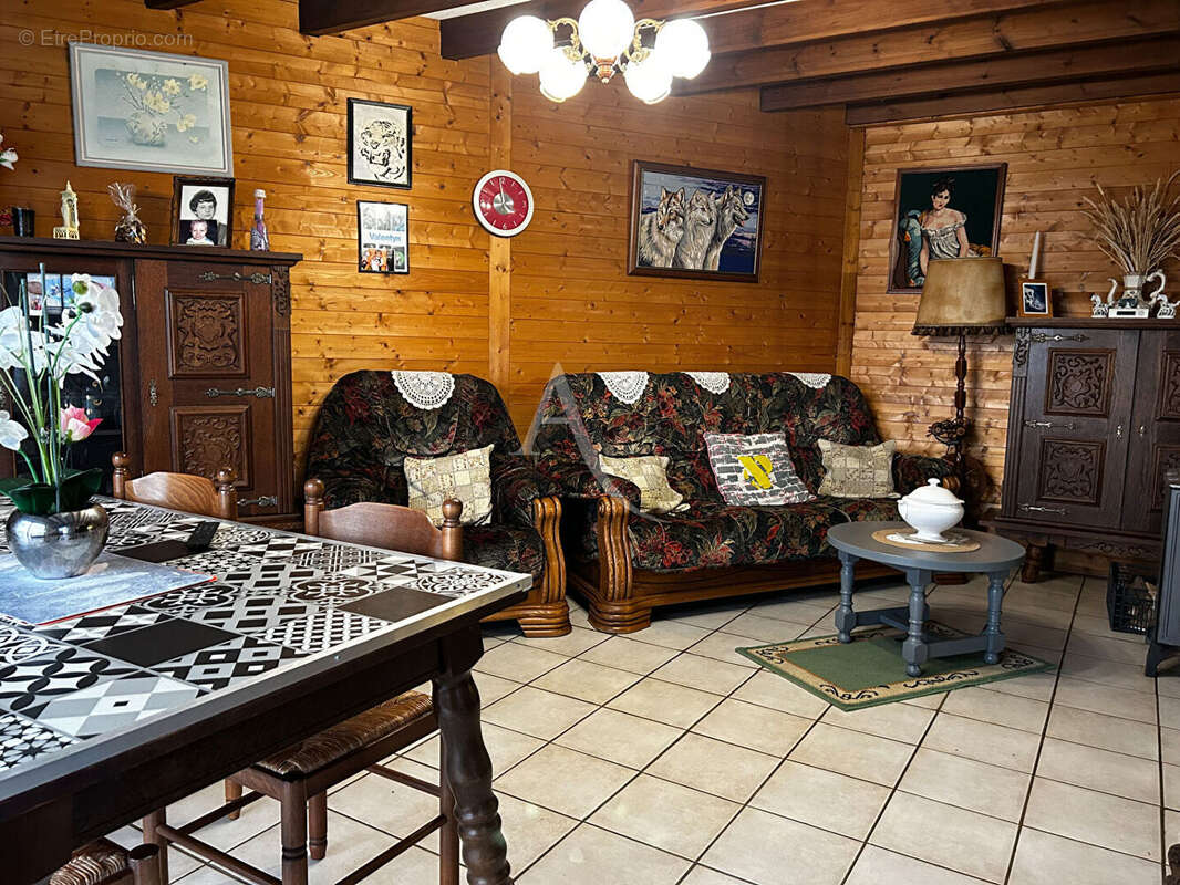 Maison à HUCQUELIERS