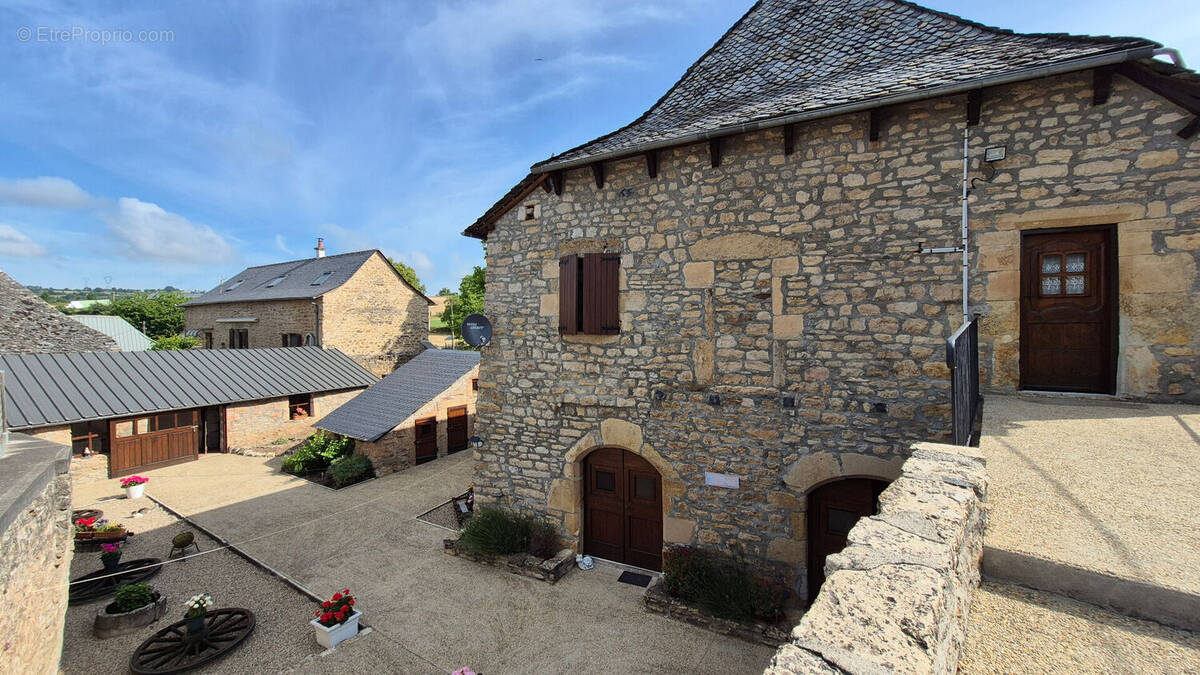 Maison à COUBISOU