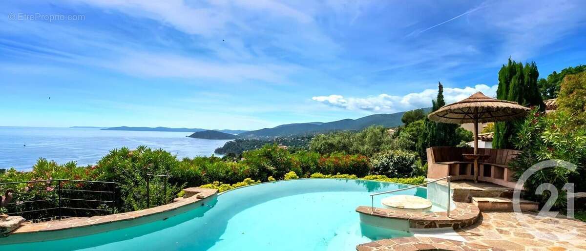 Maison à RAYOL-CANADEL-SUR-MER