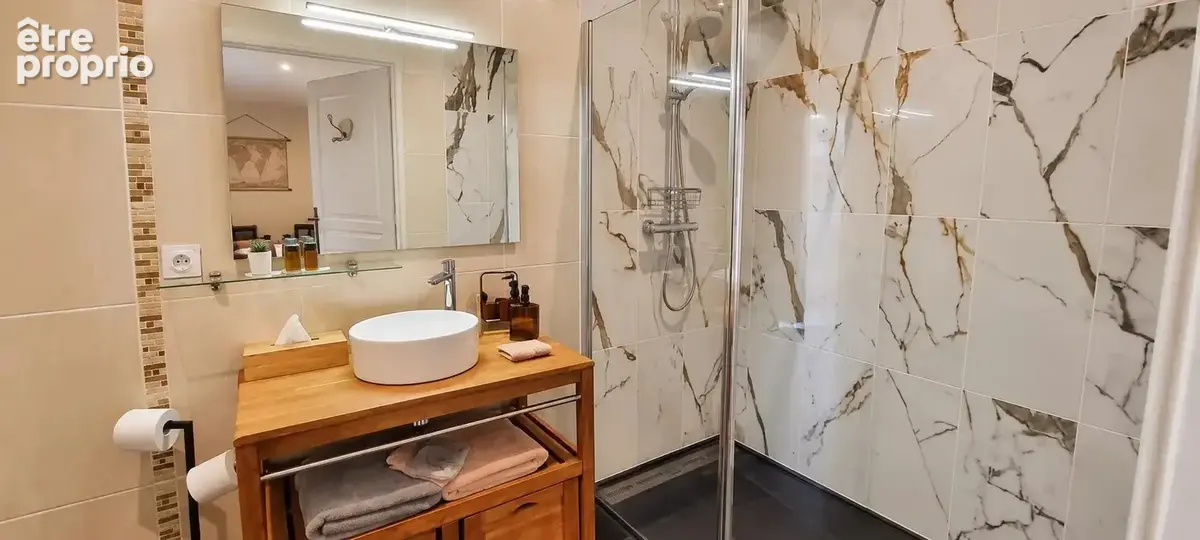 Exclusivite : authentique ensemble immobilier sur 5831 m² de terrain . - photo 22