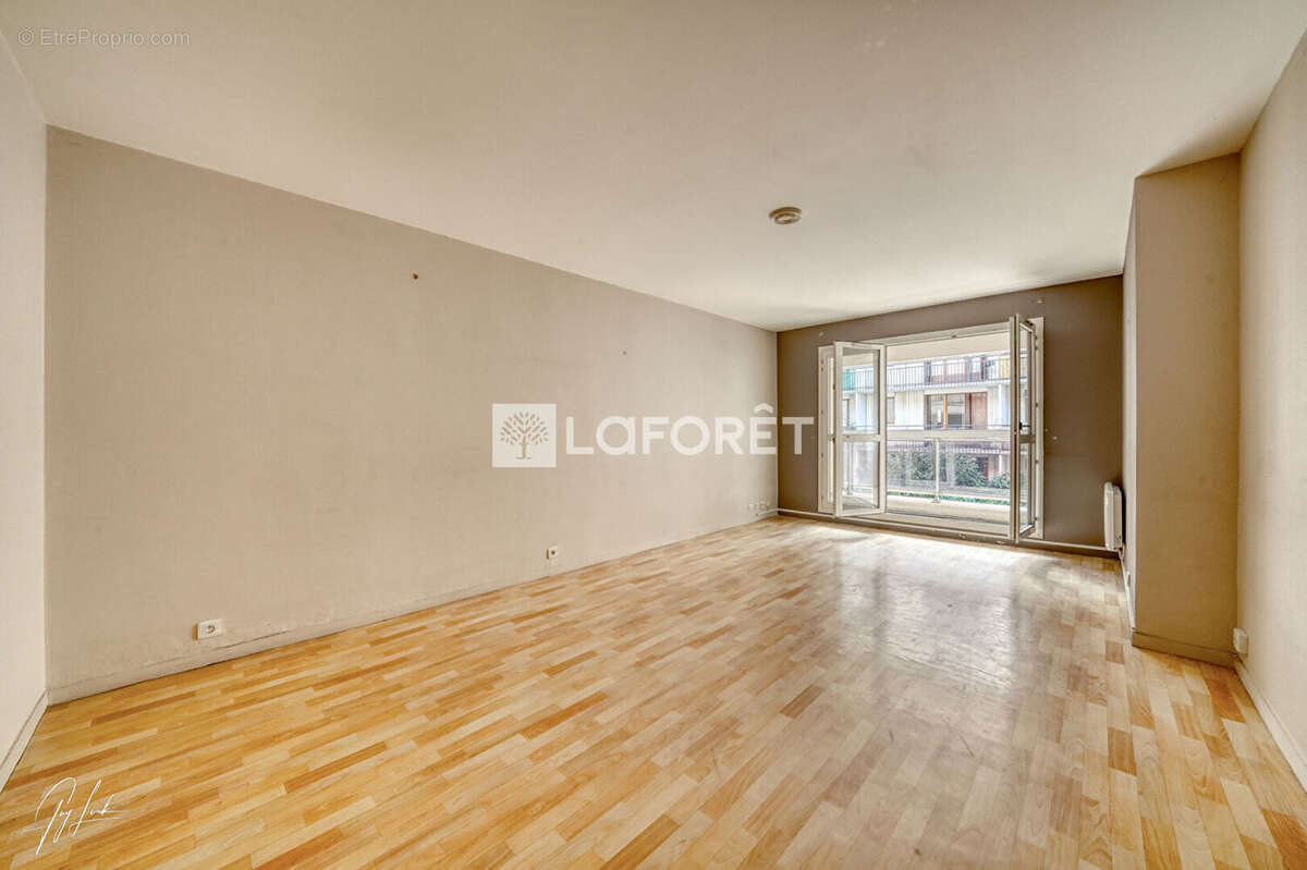 Appartement à LEVALLOIS-PERRET