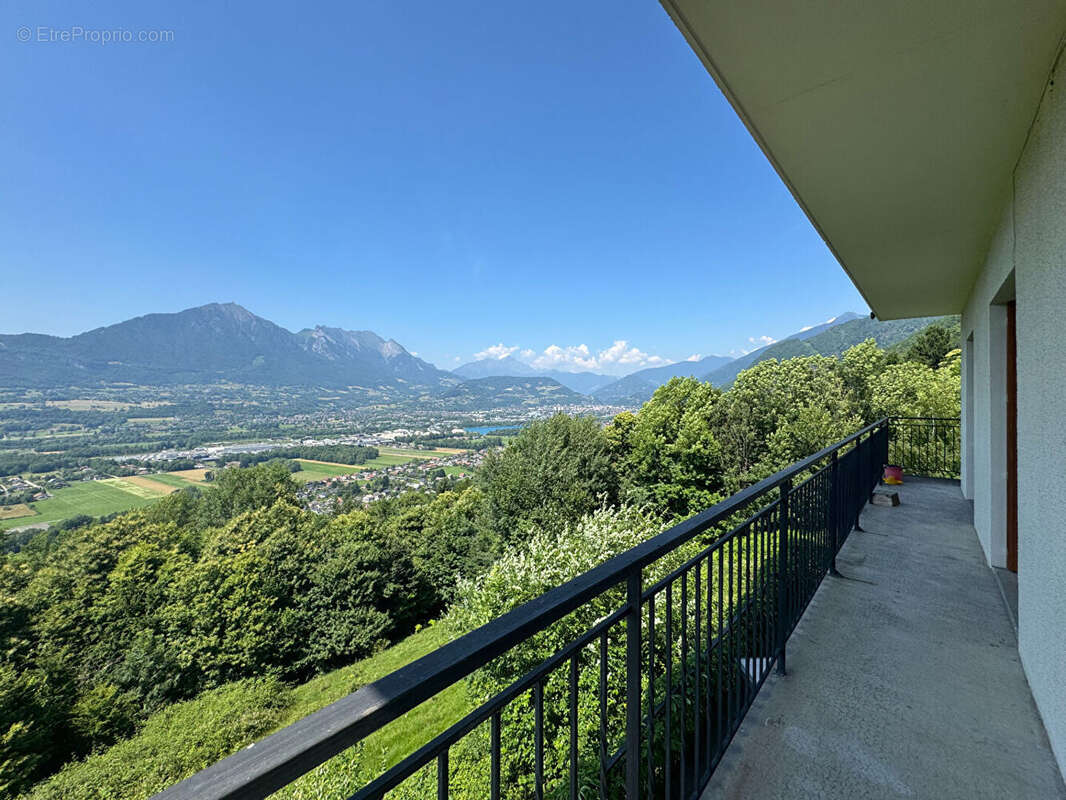 Appartement à MONTHION