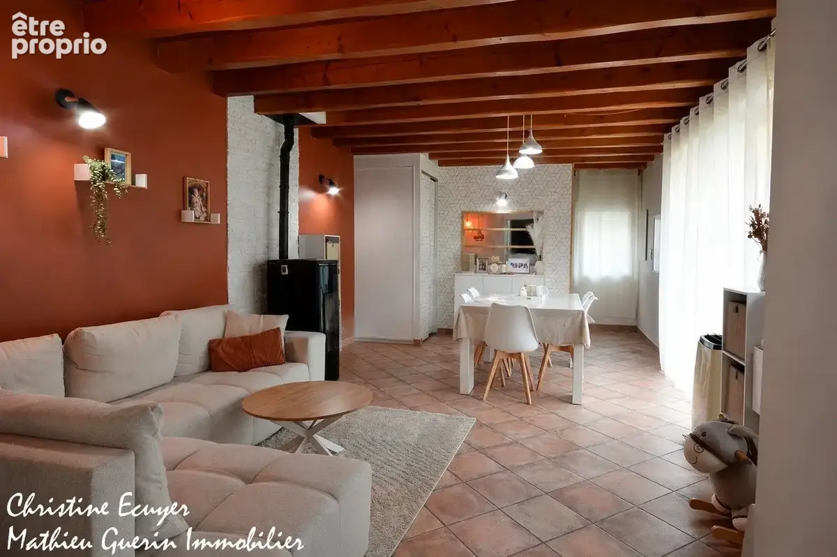 Maison 88 m² à Saint-Genix-Sur-Guiers  - photo 8