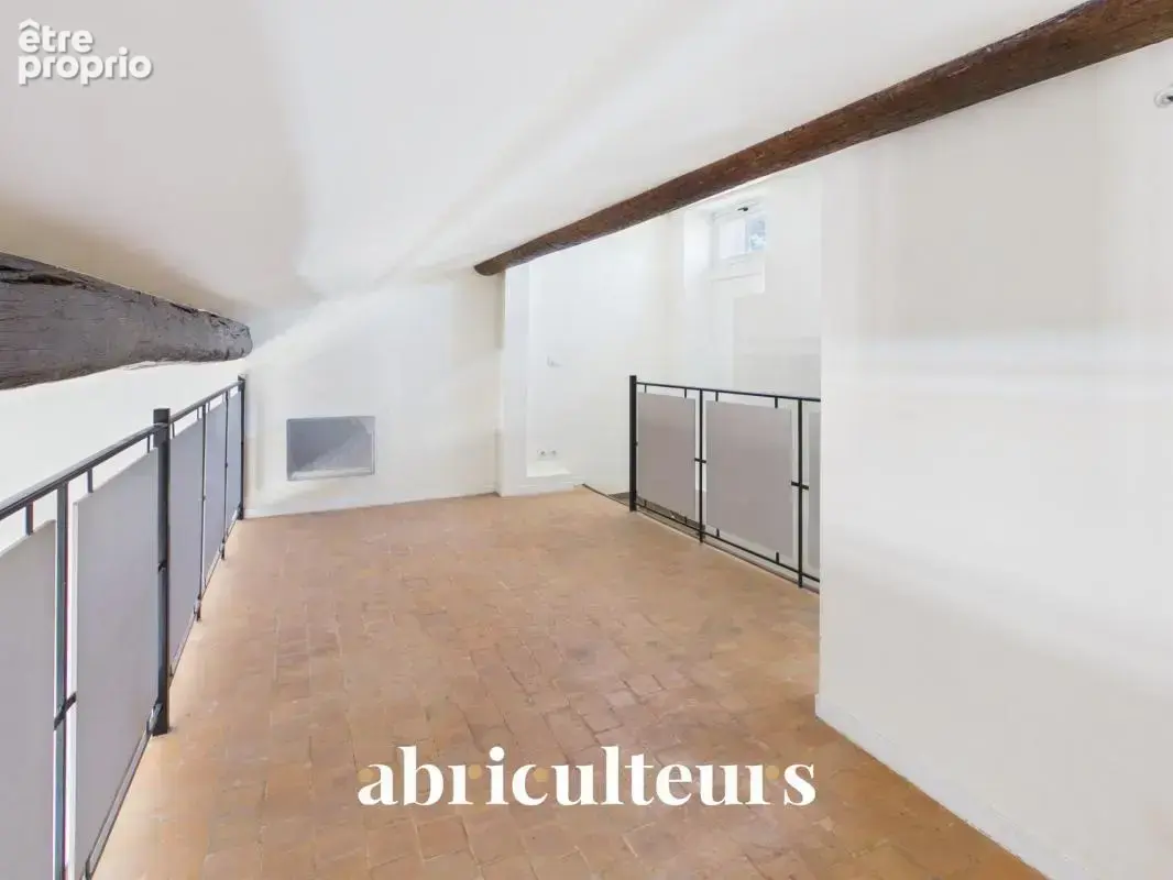 Lumineux appartement de 54 m² habitables en vente dans le centre historique de Grasse (06130) - photo 8