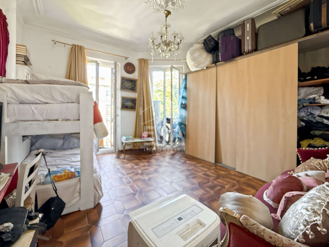 Appartement 84m² à marseille 6e arrondissement - photo 5