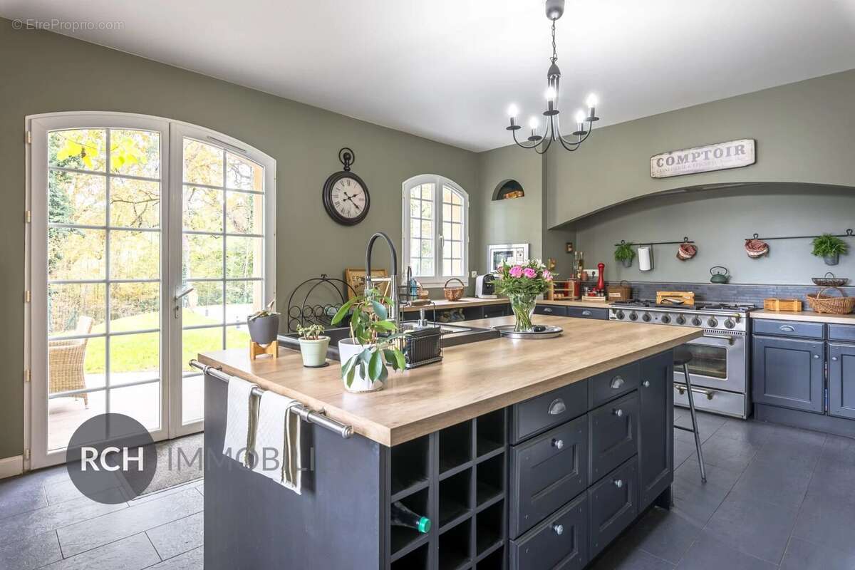 Maison à MONTFORT-L&#039;AMAURY