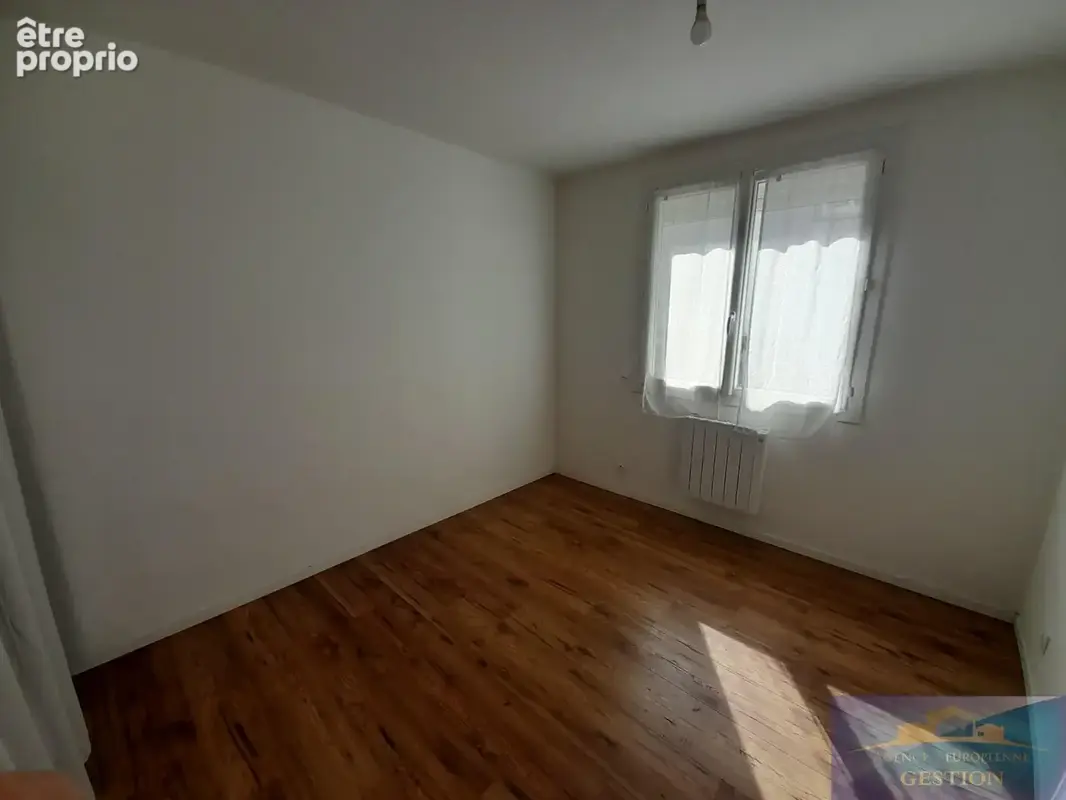 Appartement de type 3 de 66 m2 avec balcon et cave - photo 3