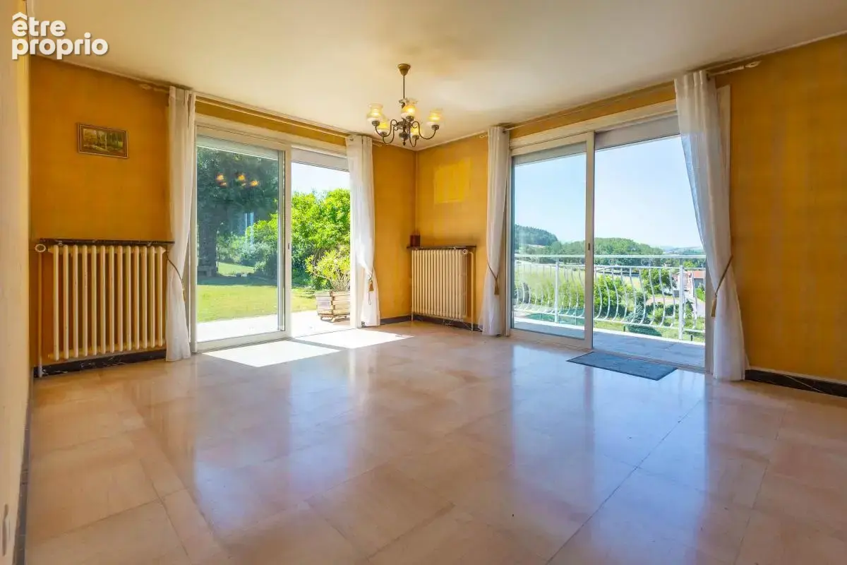 Maison sur sous-sol aménagé avec vue dégagée et piscine - photo 3