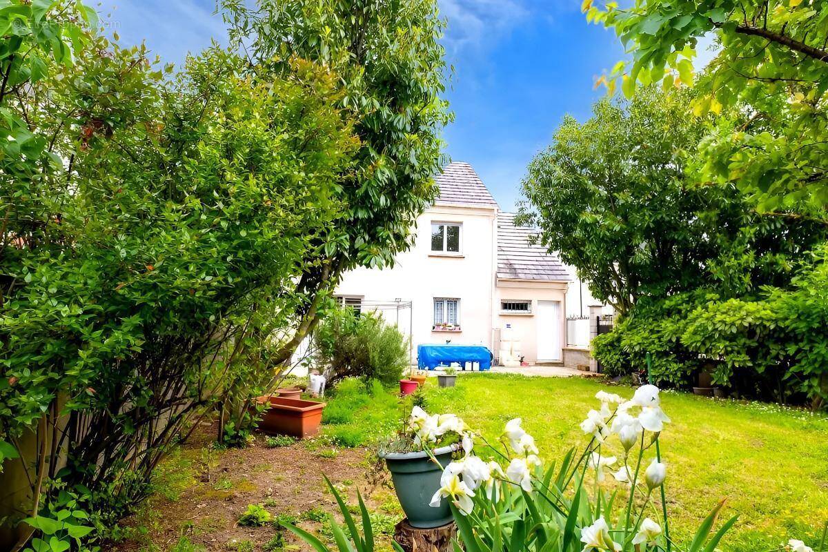 Maison à NEUILLY-SUR-MARNE