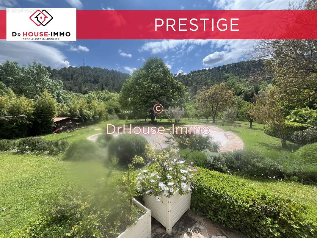 Maison à MEOUNES-LES-MONTRIEUX