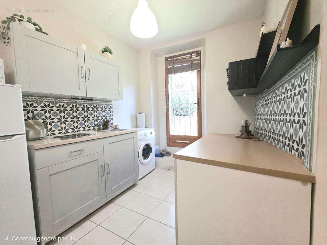 Appartement à BORMES-LES-MIMOSAS