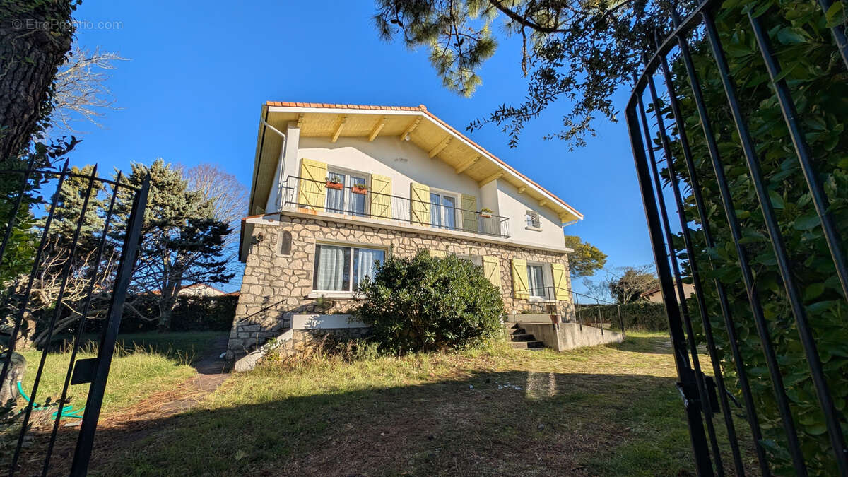 Maison à SAINT-PALAIS-SUR-MER