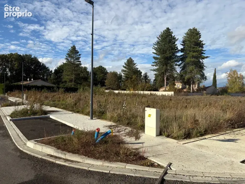 Terrain 345 m² à Labastide-Saint-Sernin  - photo 2
