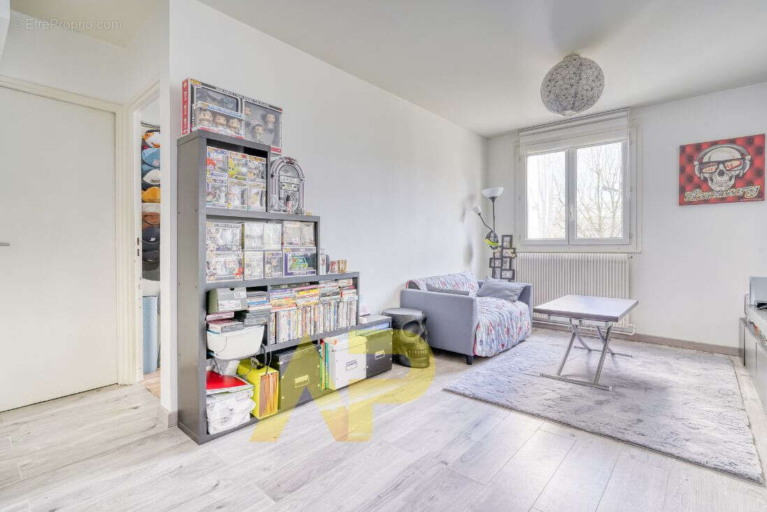 Appartement à LE PLESSIS-ROBINSON