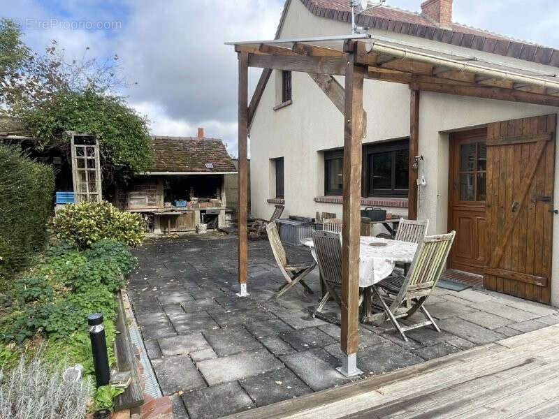 Maison à LA BAZOCHE-GOUET