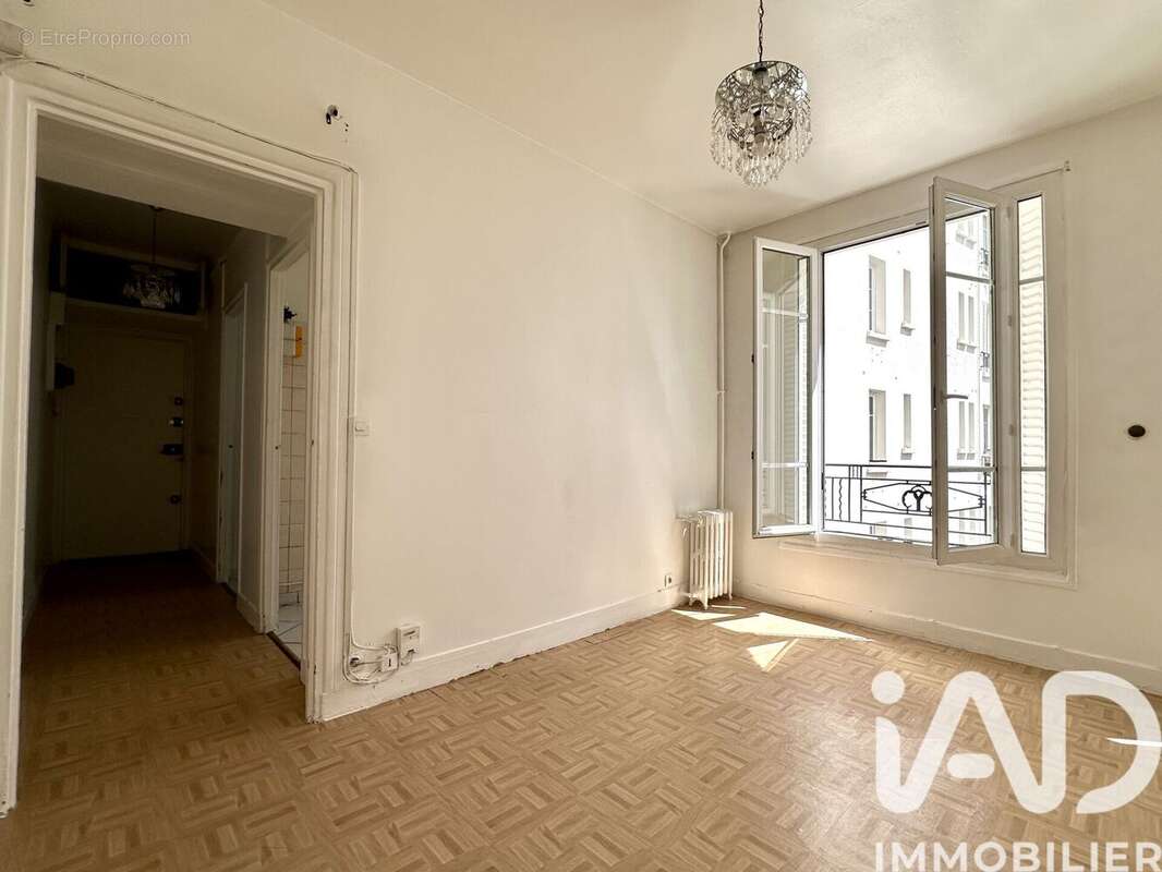 Photo 3 - Appartement à PARIS-18E