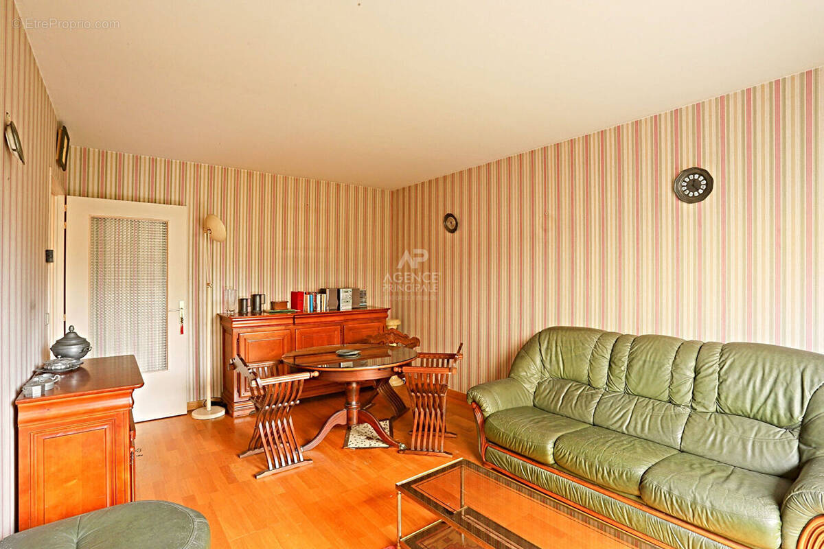 Appartement à NANTERRE