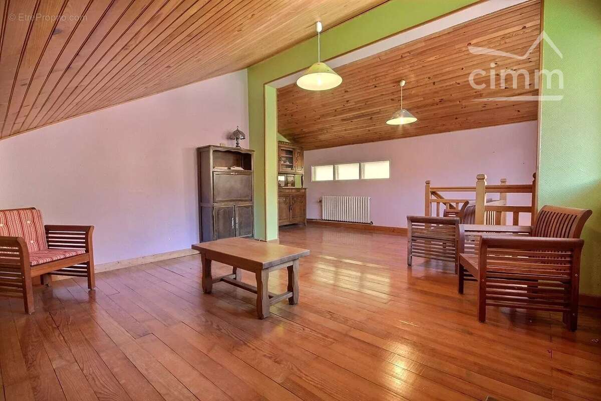 Maison à LES ADRETS