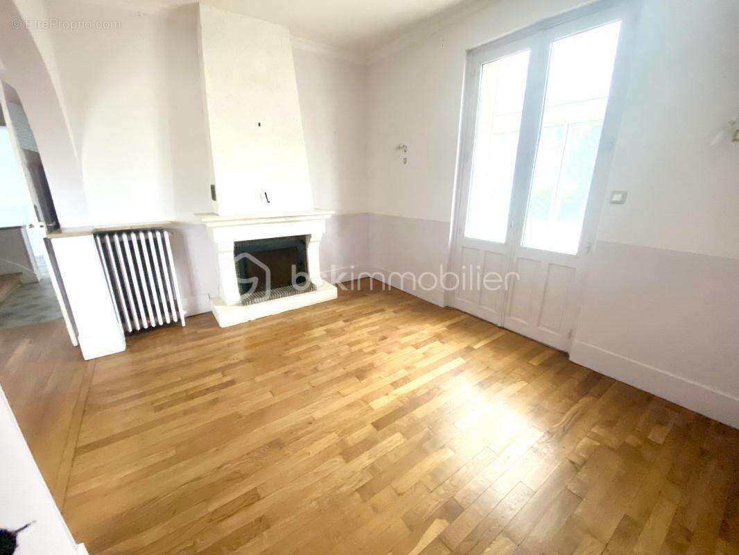 Maison à MESSIGNY-ET-VANTOUX