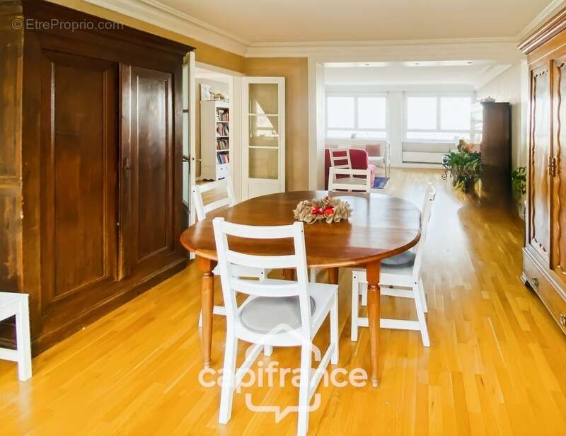 Appartement à SAINTE-FOY-LES-LYON