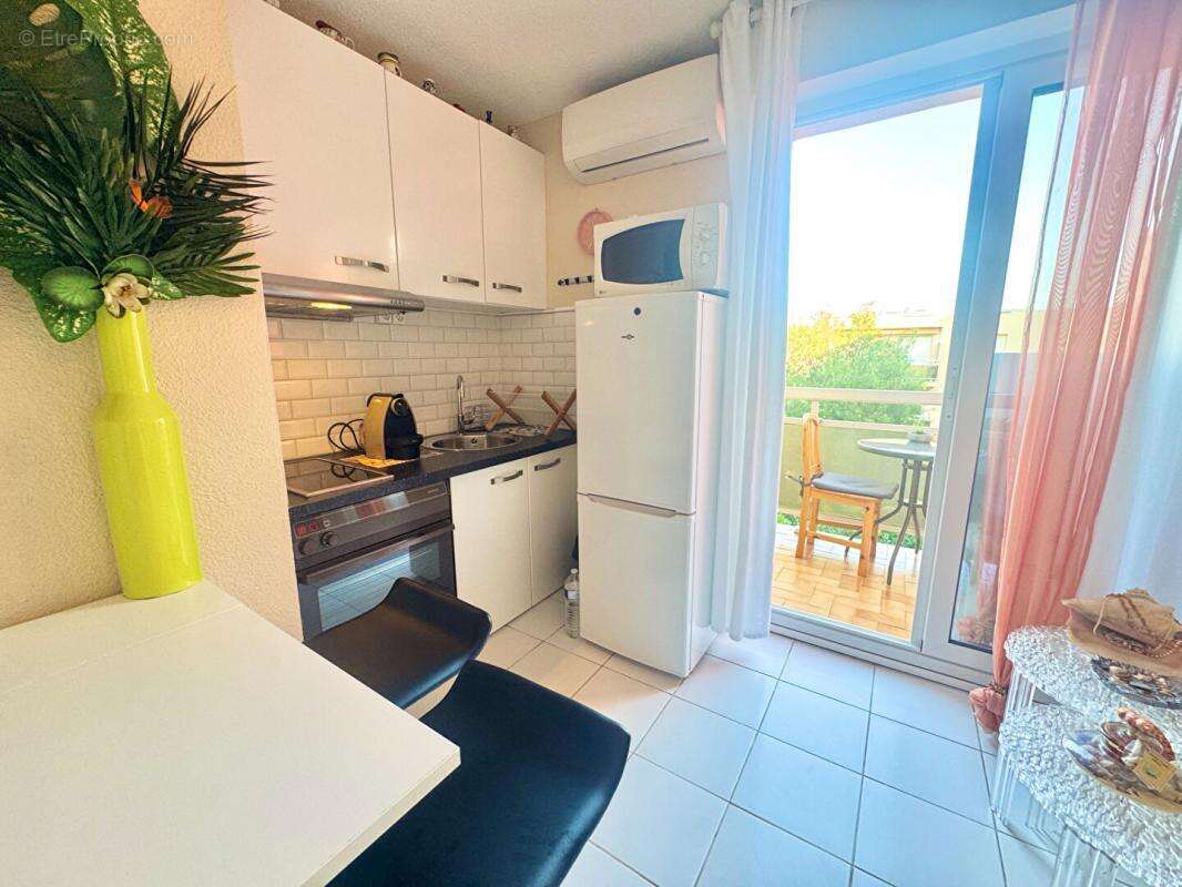 Appartement à BORMES-LES-MIMOSAS