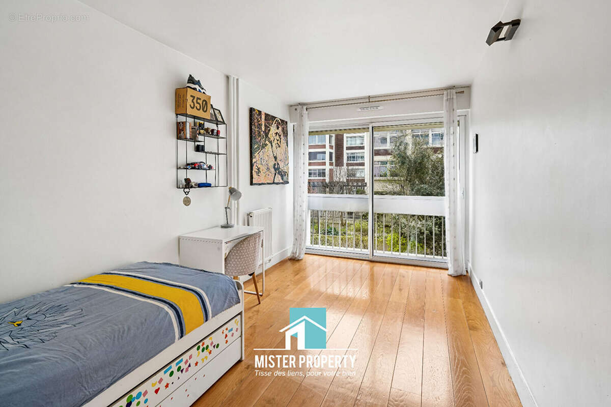 Appartement à LEVALLOIS-PERRET