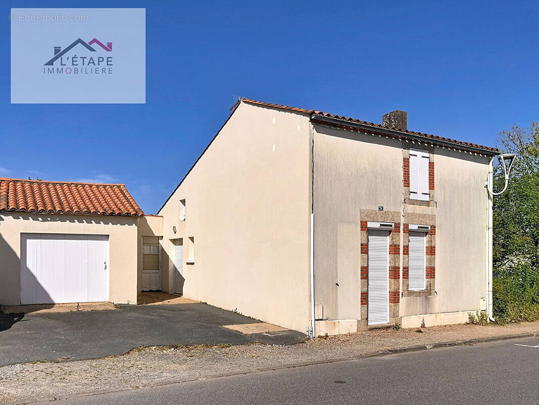 Maison à VENANSAULT