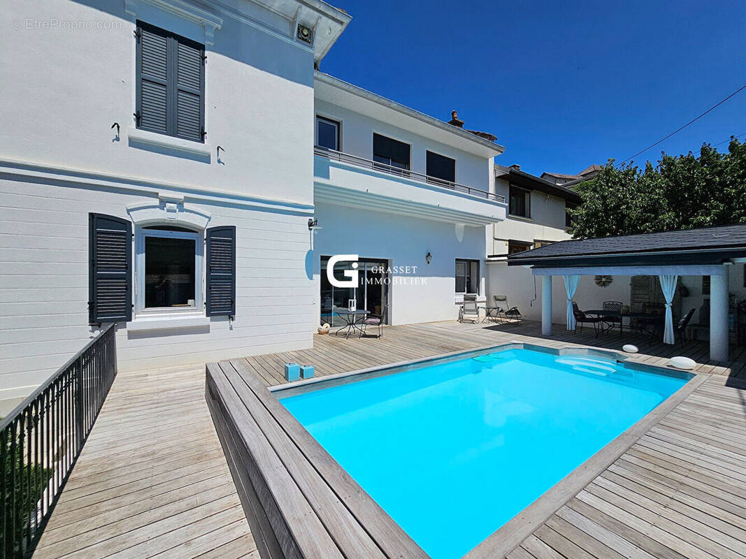 Maison à OYONNAX