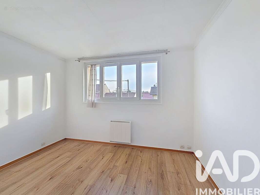 Photo 4 - Appartement à VILLEMOMBLE