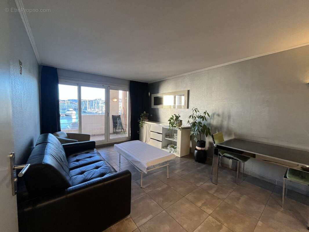 Appartement à FREJUS
