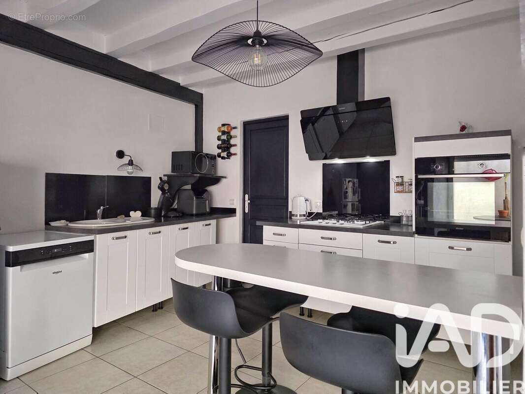 Maison 125 m² à La Rochefoucauld  - photo 5