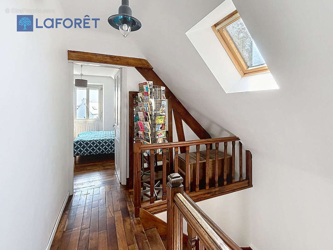 Immeuble Riantec commerce et duplex - photo 11