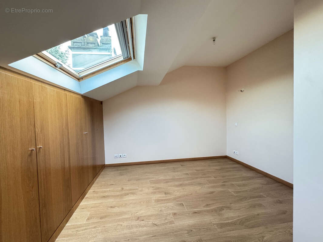 Maison à SAINT-MAUR-DES-FOSSES