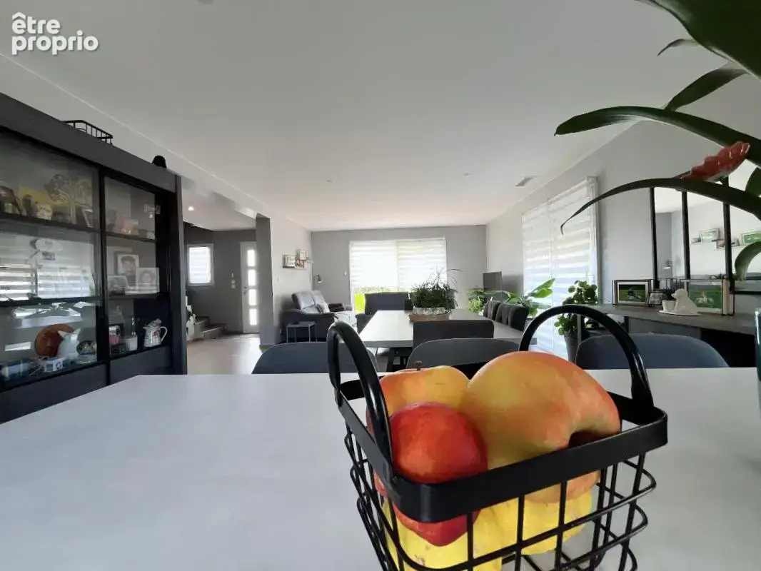 Magnifique maison de 118 m² en R+1 sur un terrain de 435 m²  en 3 faces piscinable et sans vis-à-vis - photo 8