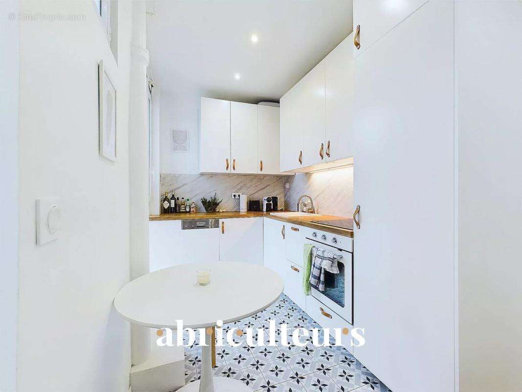 Appartement à PARIS-9E