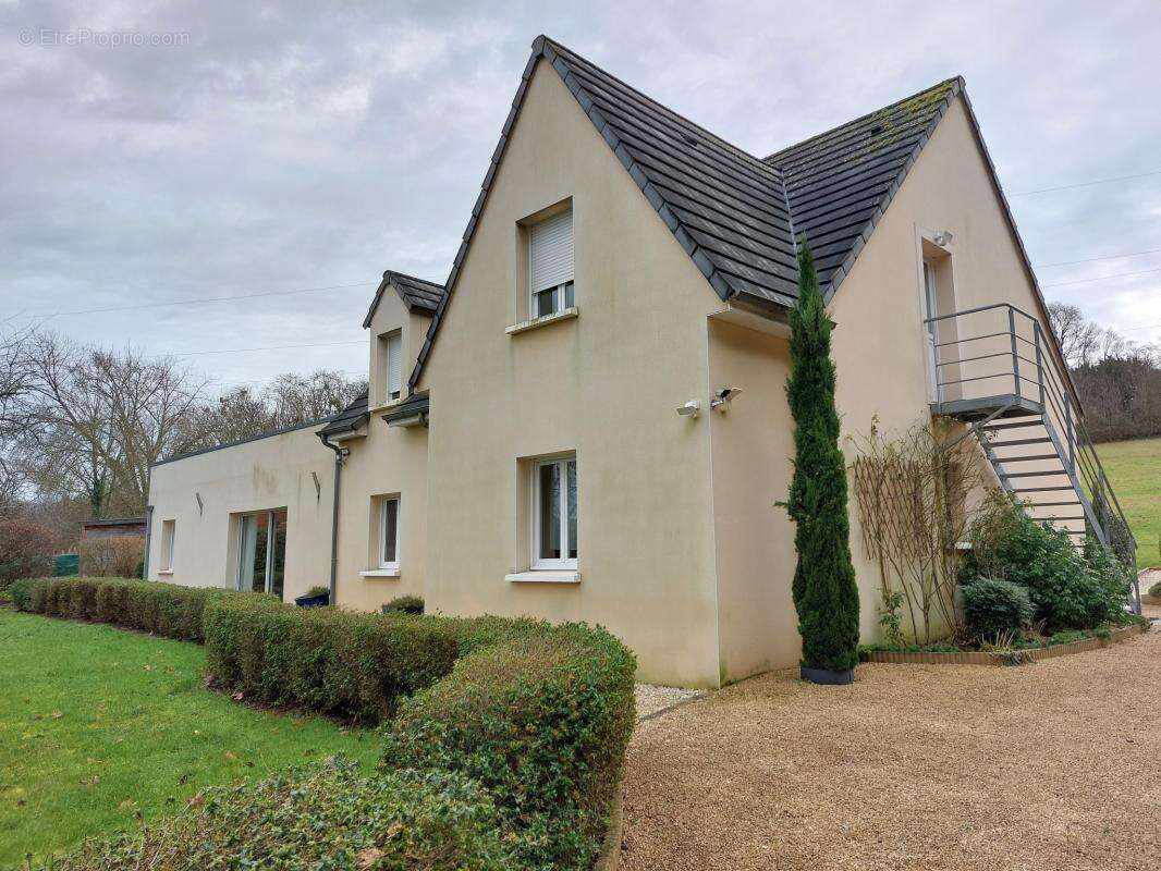 Maison à TORCE-EN-VALLEE