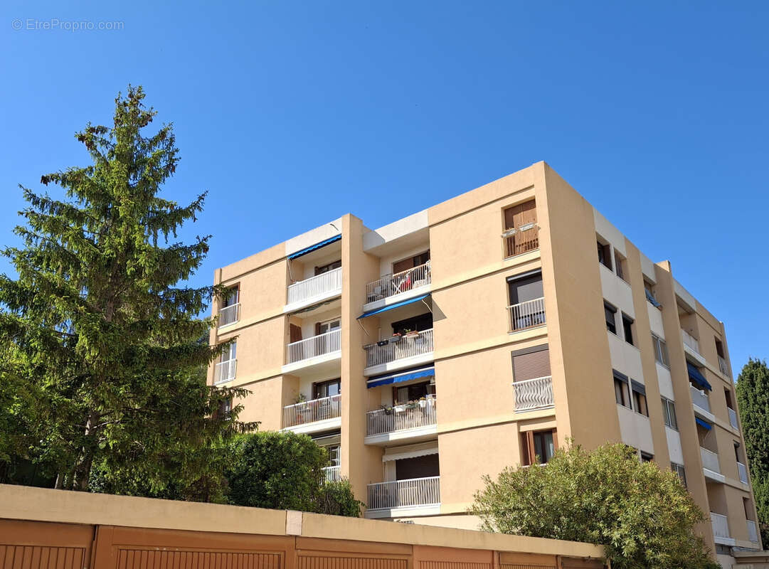 Appartement à MARSEILLE-12E