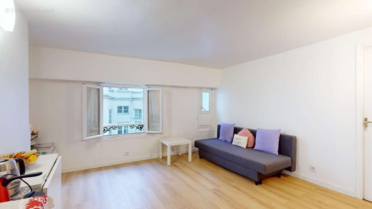 Appartement à PARIS-9E