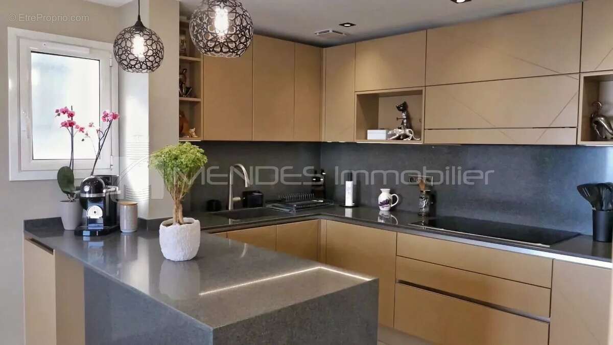 Appartement à ROQUEBRUNE-CAP-MARTIN