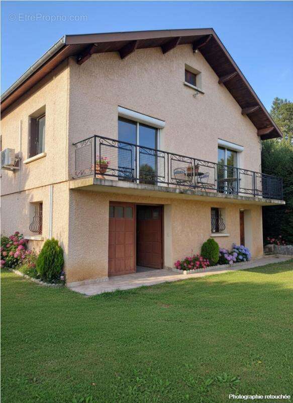 Maison à ROUSSILLON