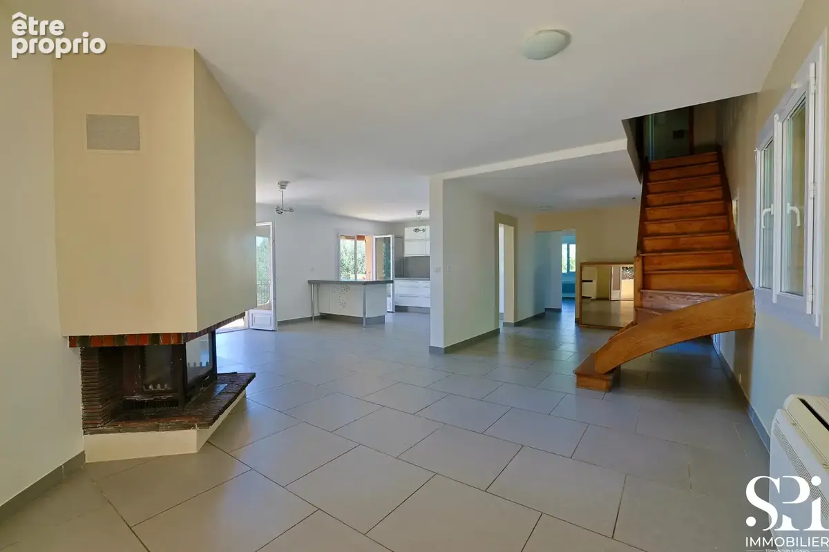 Vente maison Pierrefeu-du-Var (83)   Maison 195m2 au sol divisée 2 appartements   Terrain 1 740 m2 - photo 21