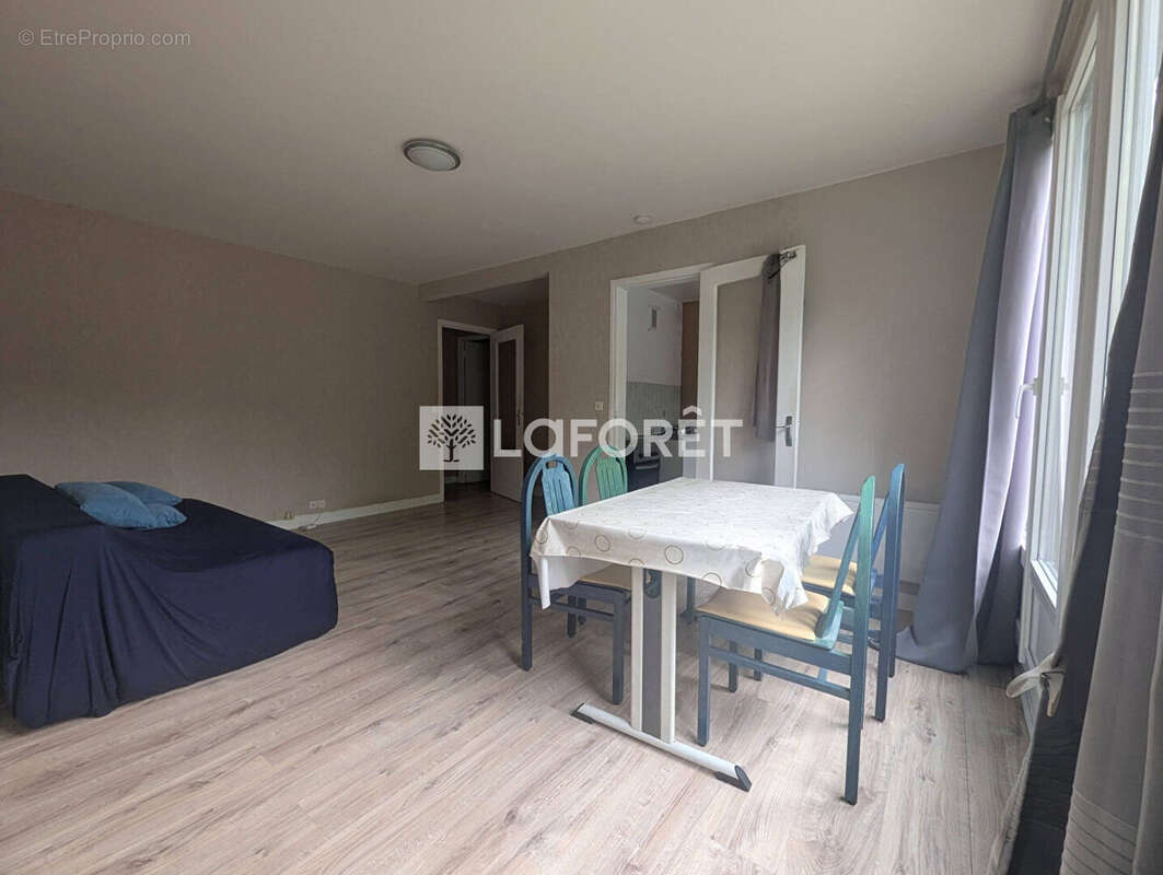 Appartement à VILLIERS-LE-BEL